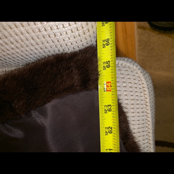 Beautiful mink coat $900 or best offer. - Picture 6 of 8